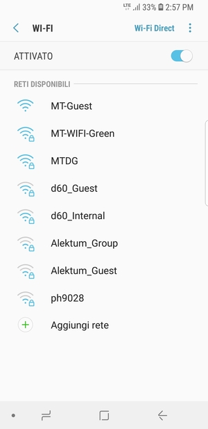 Seleziona la rete wireless a cui desideri connetterti