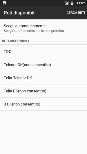 Seleziona un operatore di rete dall'elenco