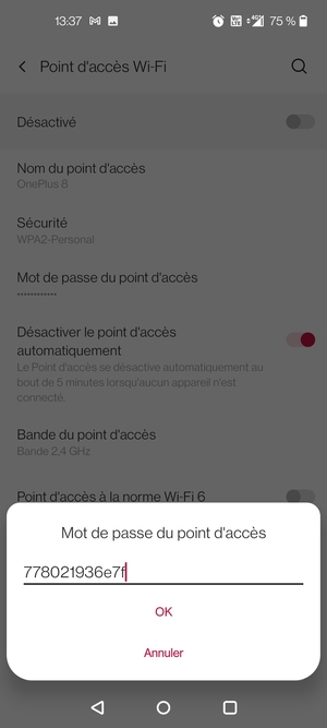 Saisissez un mot de passe de hotspot Wi-Fi d'au moins 8 caractères et sélectionnez OK