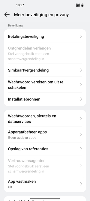 Scroll naar en selecteer Simkaartvergrendeling