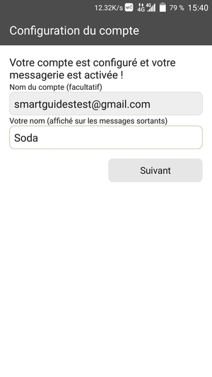 Donnez un nom à votre compte et saisissez votre nom. Sélectionnez Suivant