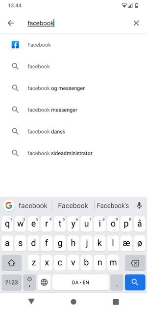 Indtast navnet på appen og vælg Søg