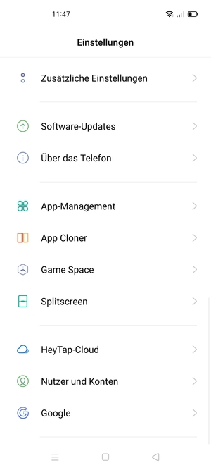 Scrollen Sie und wählen Sie Nutzer und Konten