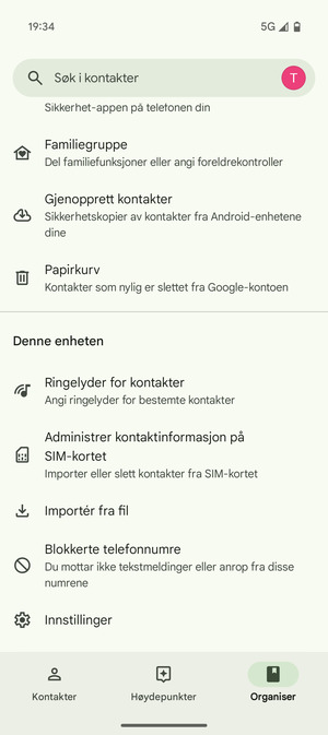 Bla til og velg Administrer kontaktinformasjon på SIM-kortet