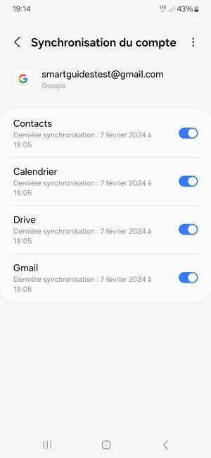 Assurez-vous que Contacts est sélectionné