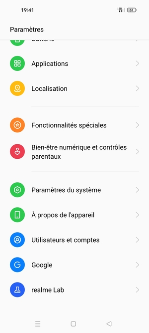 Faites défiler et sélectionnez Utilisateurs et comptes