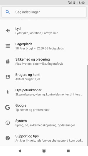 Vend tilbage til menuen Indstillinger og vælg Brugere og konti
