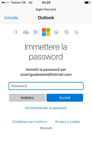 Inserisci il tuo indirizzo password e seleziona Accedi