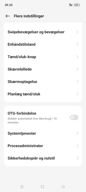 Scroll til og vælg Sikkerhedskopiér og nulstil