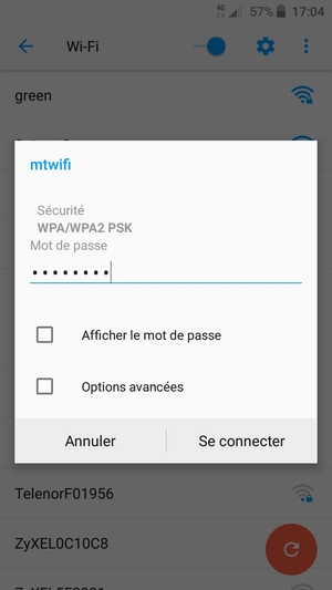 Saisissez le mot de passe du Wi-Fi et sélectionnez Se connecter