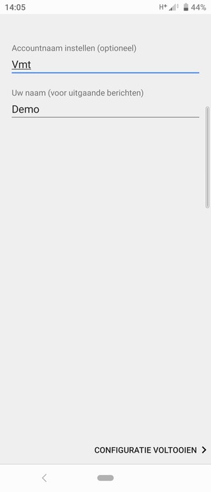 Geef uw account een naam en voer uw naam in. Selecteer CONFIGURATIE VOLTOOIEN