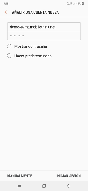 Introduzca su Dirección de correo electrónico y Contraseña. Seleccione INICIAR SESIÓN