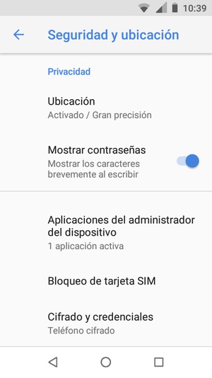 Desplácese y seleccione Bloqueo de tarjeta SIM