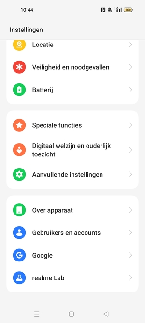 Scroll naar en selecteer Over apparaat