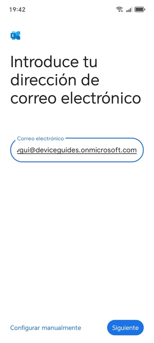 Introduzca su Dirección de correo electrónico y seleccione Configurar manualmente