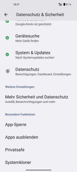 Scrollen Sie und wählen Sie Mehr Sicherheit und Datenschutz