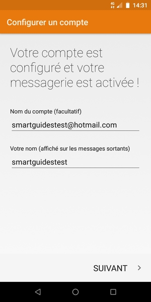 Donnez un nom à votre compte et saisissez votre nom. Sélectionnez SUIVANT