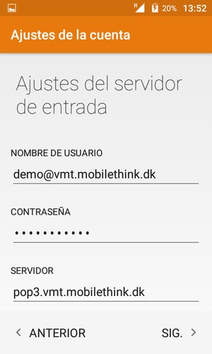 Introduzca Nombre de usuario y la dirección de servidor de Entrada. Seleccione SIG.