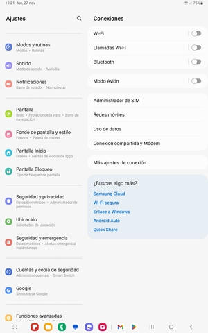 Desplácese y seleccione Seguridad y privacidad