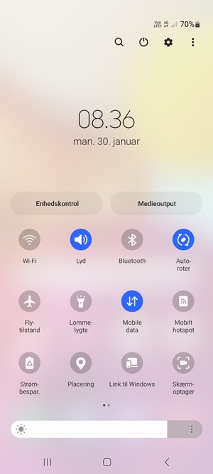 Vælg Menu knappen