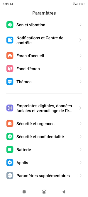 Faites défiler et sélectionnez Empreintes digitales, données faciales et verrouillage de l'écran