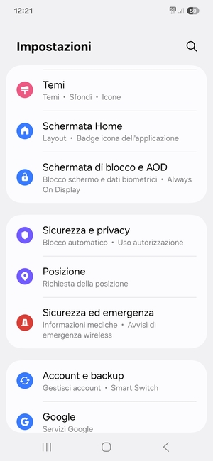Scorri e seleziona Sicurezza e privacy