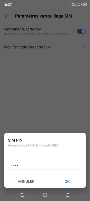Saisissez votre Ancien code PIn de la carte SIM et sélectionnez OK