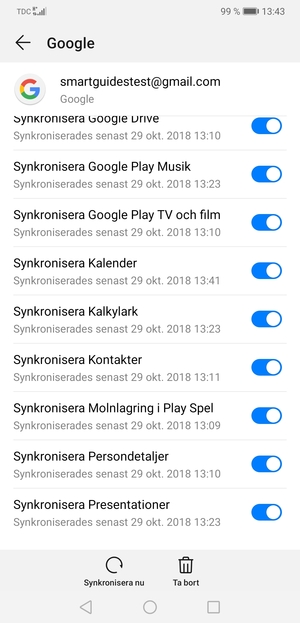 Kontrollera att Synkronisera Kontakter är valt