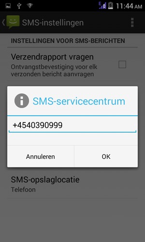 Voer het SMS-servicecentrum nummer in en selecteer OK