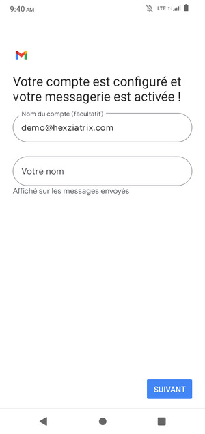 Donnez un nom à votre compte et saisissez votre nom. Sélectionnez SUIVANT