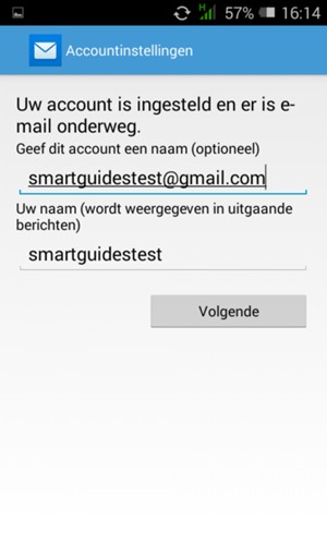 Geef uw account een naam en voer uw naam in. Selecteer Volgende