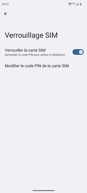 Sélectionnez Modifier le code PIN de la carte SIM