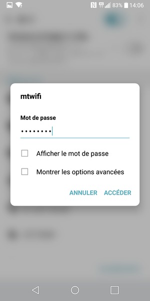 Saisissez le mot de passe du Wi-Fi et sélectionnez ACCÉDER
