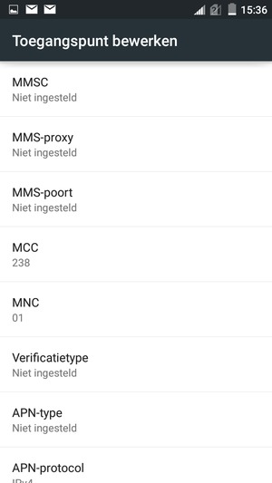 Scroll naar beneden en voer mms-gegevens in