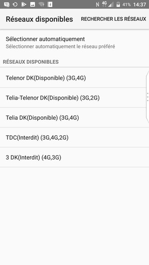 Sélectionnez un opérateur réseau dans la liste
