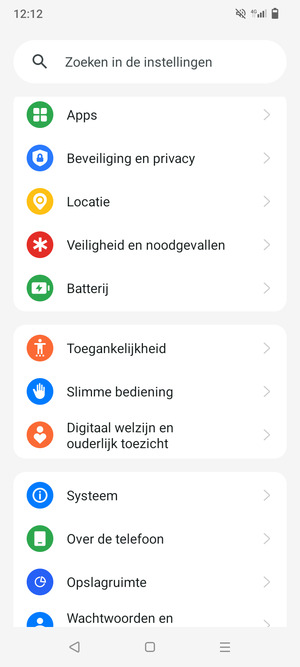 Scroll naar en selecteer Beveiliging en privacy
