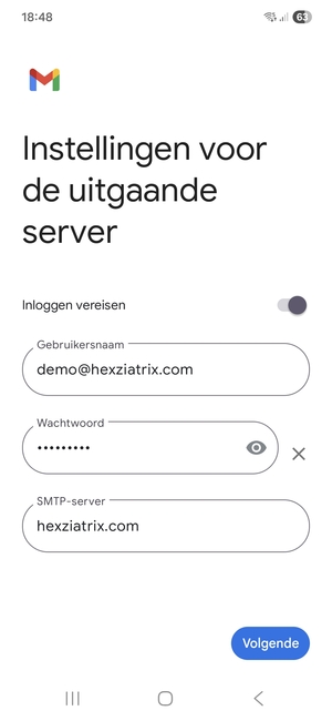 Voer Uitgaand serveradres in en selecteer Volgende