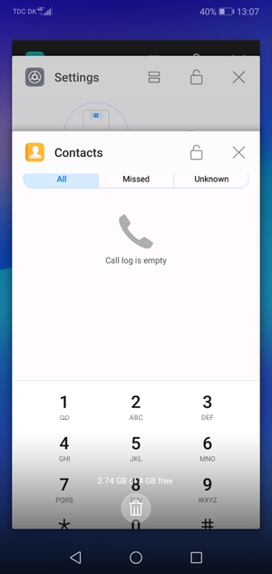 Select the Delete  icon to close all running apps