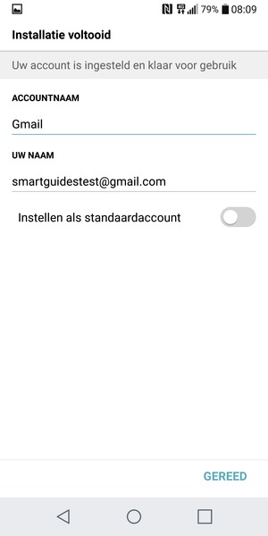 Geef uw account een naam en voer uw naam in. Selecteer GEREED