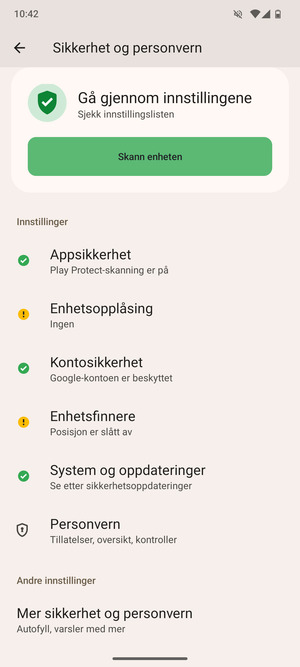 For å bytte PIN-koden til SIM-kortet, gå til Sikkerhet og personvern-menyen og  velg Mer sikkerhet og personvern