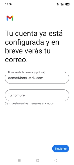 Déle a su cuenta un nombre y escriba su nombre. Seleccione Siguiente