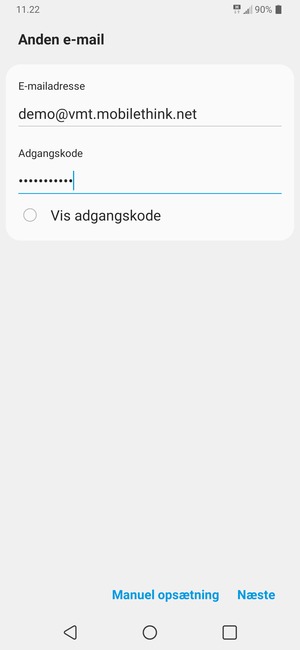 Indtast din e-mailadresse og adgangskode. Vælg Næste