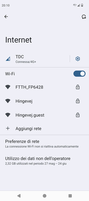 Seleziona la rete wireless a cui desideri connetterti