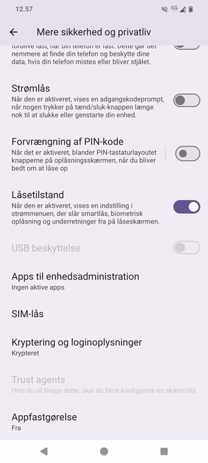 Scroll til og vælg SIM-lås