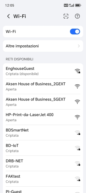 Seleziona la rete wireless a cui desideri connetterti