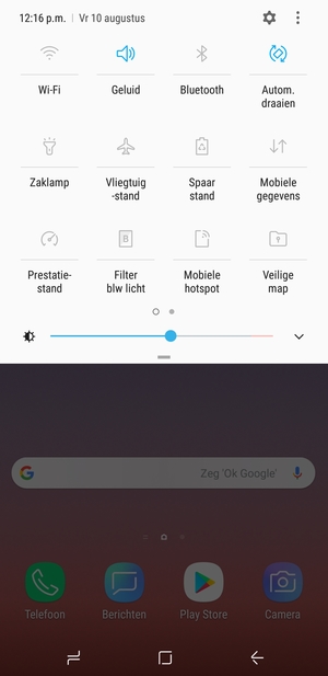 Veeg naar links