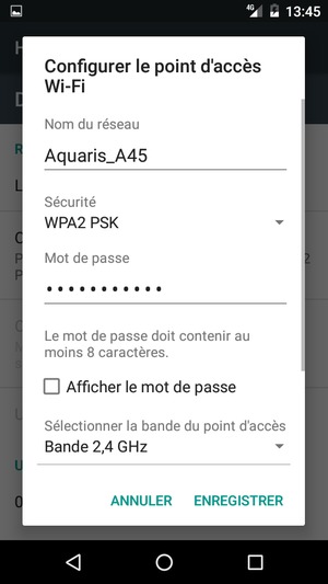 Saisissez un mot de passe de hotspot Wi-Fi d'au moins 8 caractères et sélectionnez ENREGISTRER
