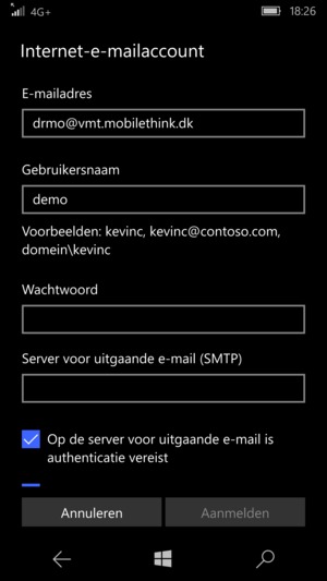 Scroll naar beneden en voer uw e-mailadres, gebruikersnaam en wachtwoord