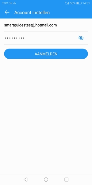 Voer uw Hotmail adres en wachtwoord in. Selecteer AANMELDEN