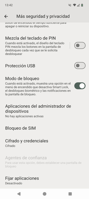Desplácese y seleccione Bloqueo de SIM